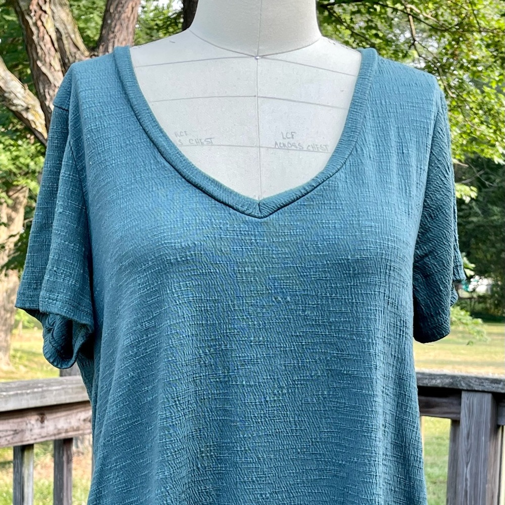 Buckle’s BKE womens Loose T